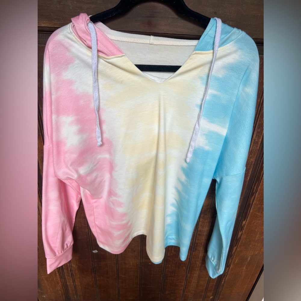Tie Dye Hoodie Sweatshirt, size L, EUC
